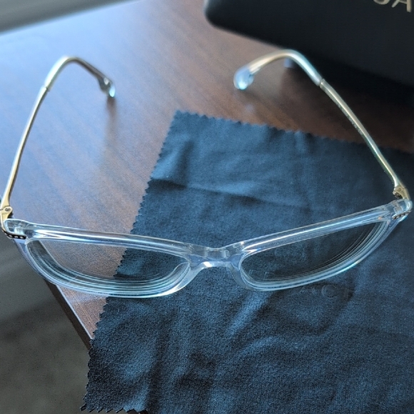 Versace Transparent Eyewear with Gold Details - Picture 5 of 10